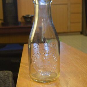 Vintage Clover Leaf Dairy One Quart Milk Bottle Salt Lake City Utah